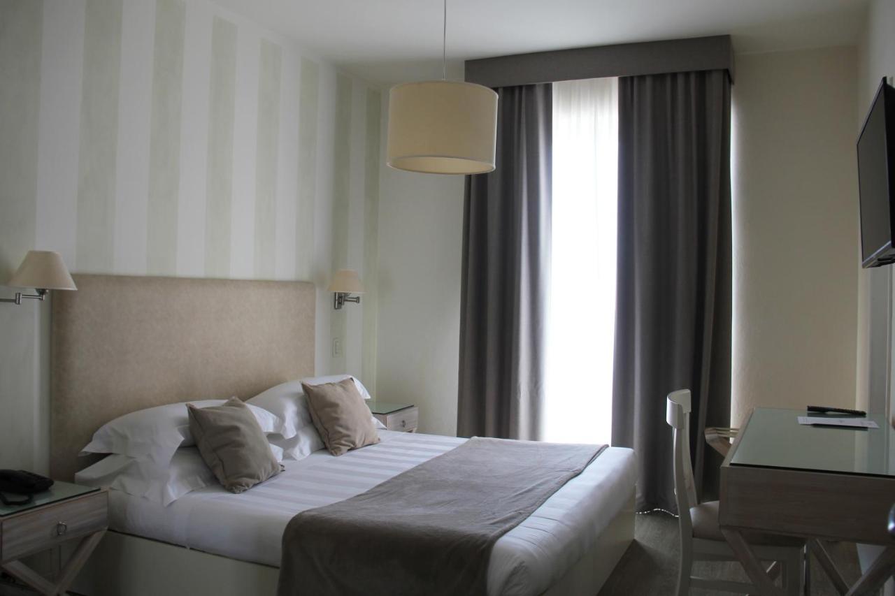 Hotel Bijou Forte dei Marmi Bagian luar foto