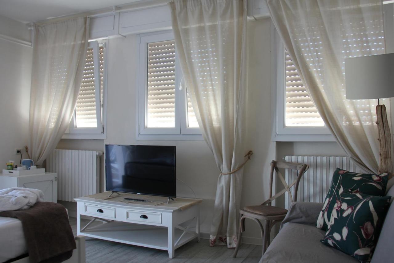 Hotel Bijou Forte dei Marmi Bagian luar foto