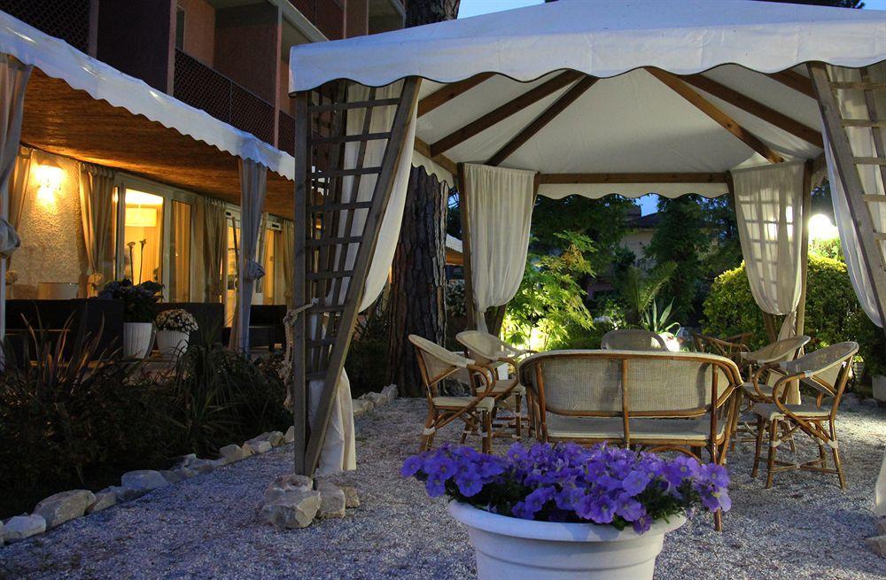 Hotel Bijou Forte dei Marmi Bagian luar foto