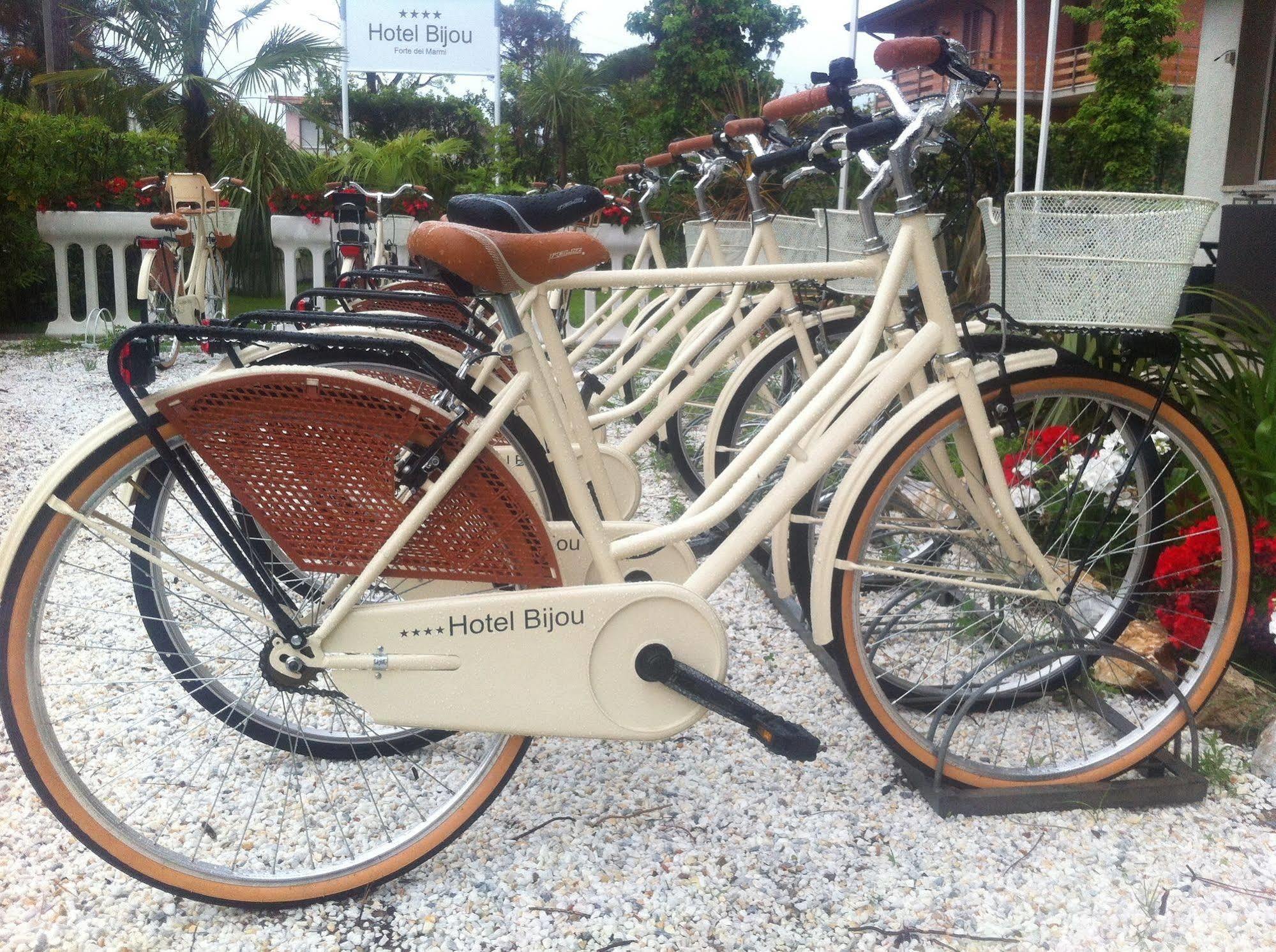 Hotel Bijou Forte dei Marmi Bagian luar foto